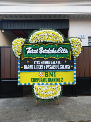 Papan Bunga Duka di Ciluar