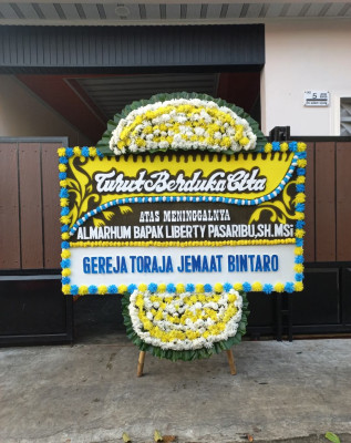 Papan Bunga Duka di Ciluar