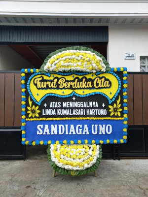 Papan Bunga Duka di Ciluar